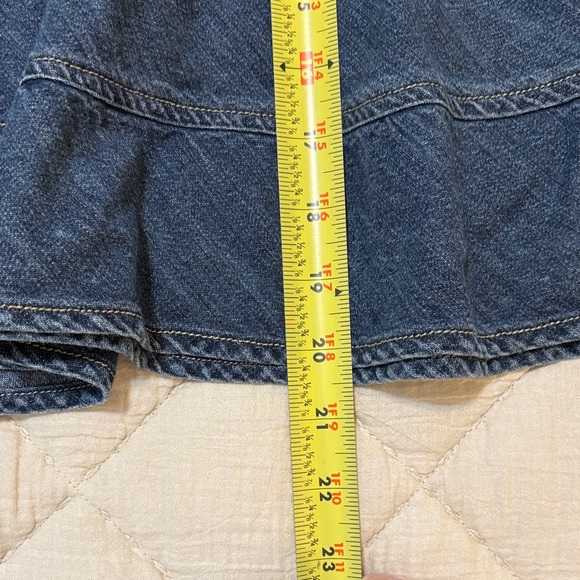 Vintage Jones Wear Jones Denim Skirt with Ruffled Bottom Hem Sz. 6 - Picture 9 of 10